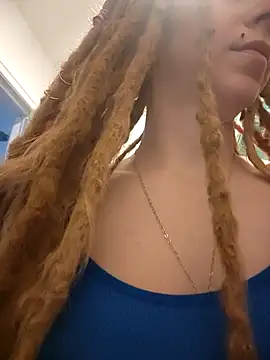 LucidLucy online show from 12.02.25