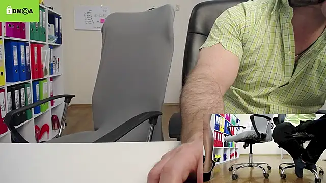 secret-office online show from 03.12.25