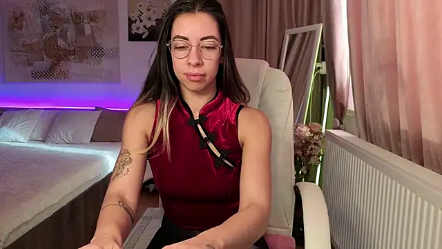 silver eve online show from 12.17.25