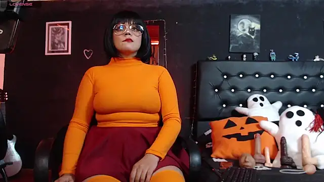 Snapshot of aprildoll chatting on 10.09.25 aprildoll online show from 10.09.25