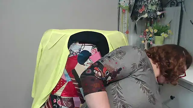 Adelewildx online show from 10.27.25