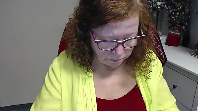 Adelewildx online show from 12.18.25