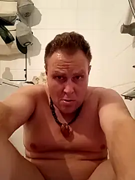 Snapshot of OliverBerlinSucht chatting on 10.20.25 OliverBerlinSucht online show from 10.20.25