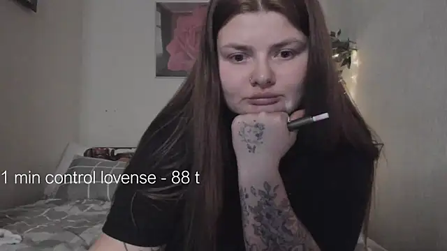 Snapshot of Eva_Shameless chatting on 02.16.25 Eva Shameless online show from 02.16.25