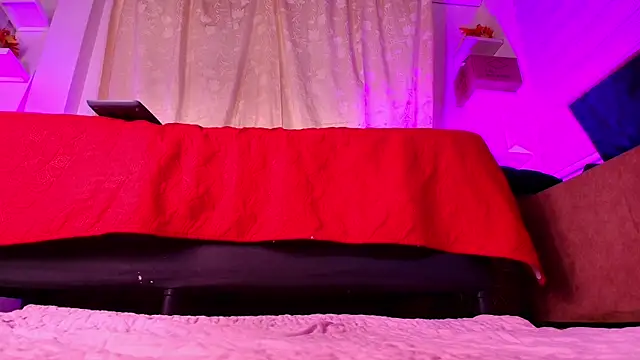 emyli sw  online show from 02.04.25