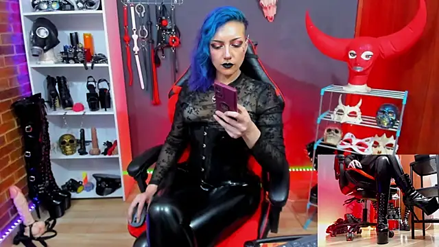Snapshot of Mistress_Yelena chatting on 06.14.26 Mistress Yelena online show from 06.14.26