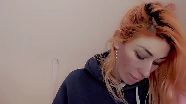 AnnieGOld  online show from 01.06.25