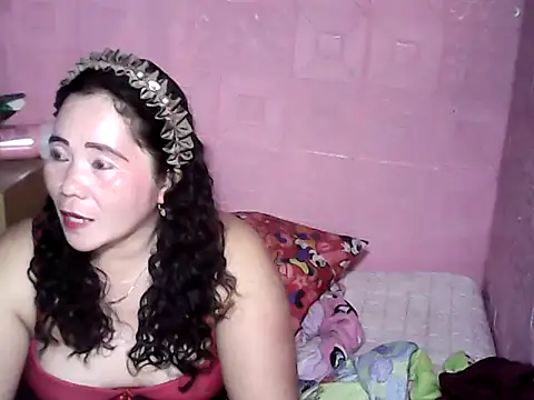 Snapshot of hotpusie_4u chatting on 10.01.25 hotpusie 4u online show from 10.01.25