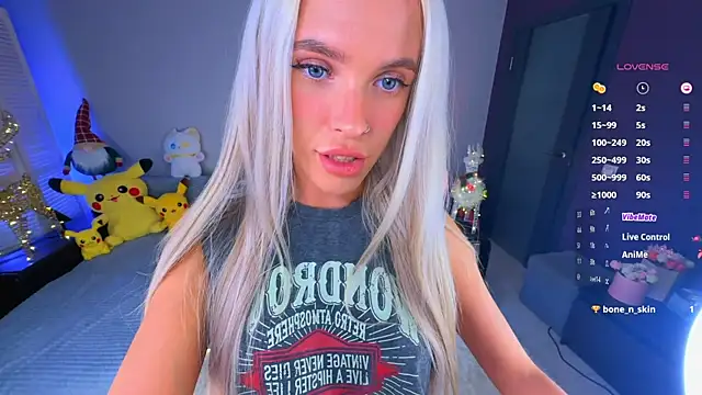 mikkixmeow online show from 01.05.25