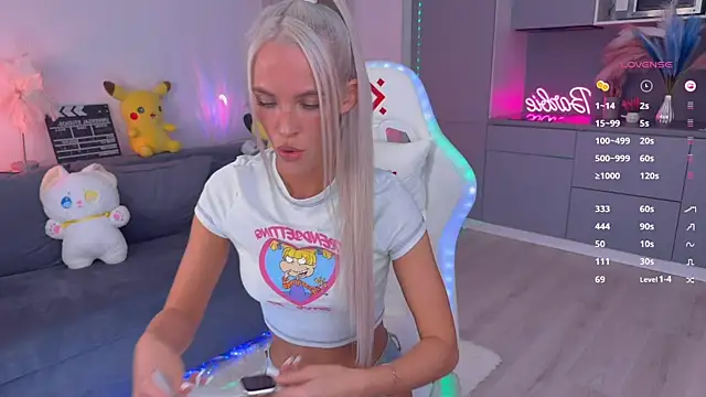 mikkixmeow online show from 02.10.25