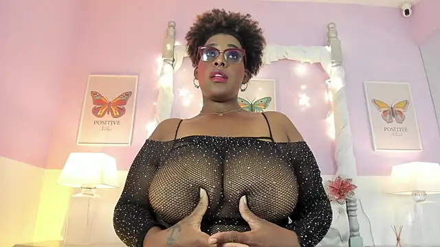 Snapshot of DakotaSexShow chatting on 01.31.25 DakotaSexShow online show from 01.31.25