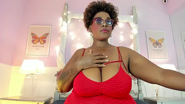 Snapshot of DakotaSexShow chatting on 02.04.25 DakotaSexShow online show from 02.04.25