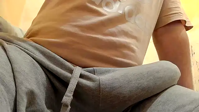 Snapshot of gae89tano chatting on 11.03.25 gae89tano online show from 11.03.25