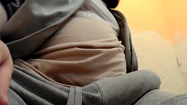 Snapshot of gae89tano chatting on 11.06.25 gae89tano online show from 11.06.25