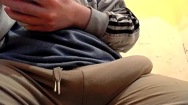 Snapshot of gae89tano chatting on 11.23.25 gae89tano online show from 11.23.25