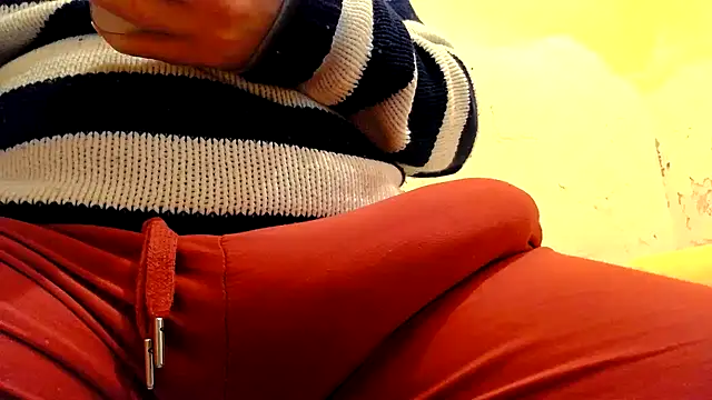 Snapshot of gae89tano chatting on 12.20.25 gae89tano online show from 12.20.25