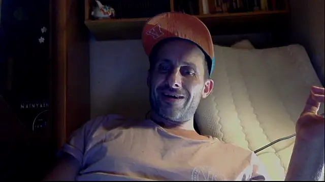 Snapshot of FireFox_Feel chatting on 12.05.24 FireFox Feel online show from 12.05.24