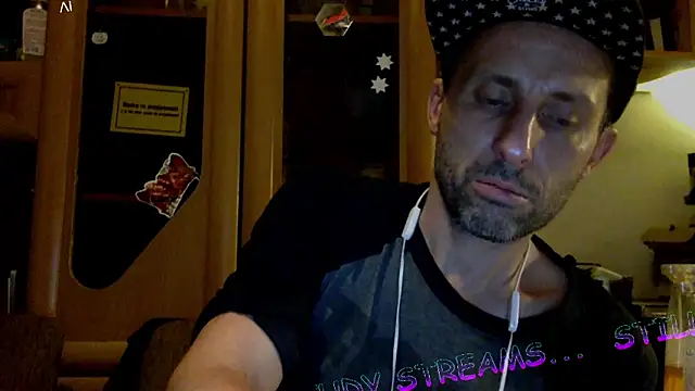 Snapshot of FireFox_Feel chatting on 12.09.24 FireFox Feel online show from 12.09.24