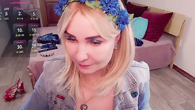 Snapshot of _unique_cam_ chatting on 02.02.25 unique cam online show from 02.02.25