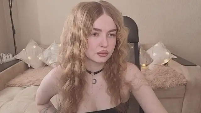 Snapshot of ViolettaLopez chatting on 02.05.26 ViolettaLopez online show from 02.05.26