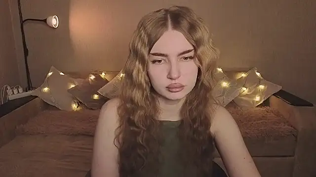Snapshot of ViolettaLopez chatting on 02.24.26 ViolettaLopez online show from 02.24.26