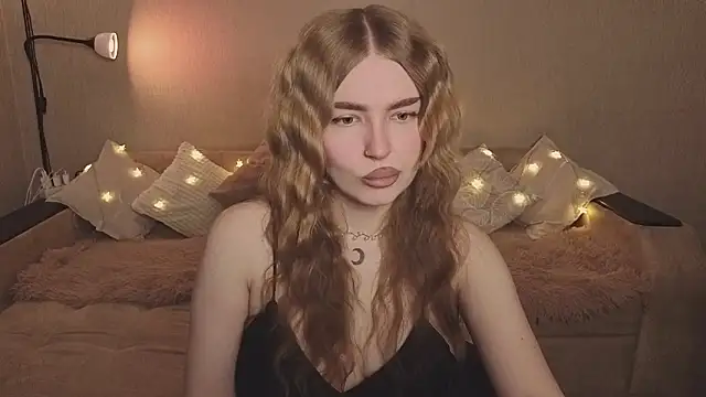 Snapshot of ViolettaLopez chatting on 03.03.26 ViolettaLopez online show from 03.03.26