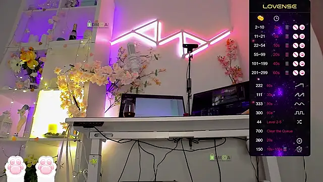 Snapshot of Elena-Marilyn chatting on 04.29.26 Elena-Marilyn online show from 04.29.26