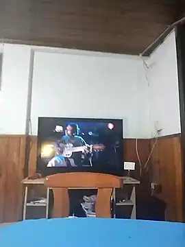 sofy alone online show from 02.05.25