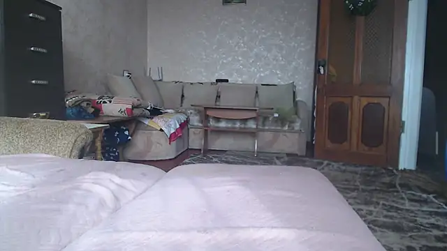 Amy August online show from 03.21.26