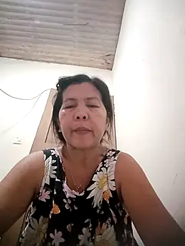 Snapshot of TropicalFlower chatting on 03.04.26 TropicalFlower online show from 03.04.26