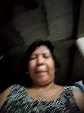 Snapshot of TropicalFlower chatting on 04.01.26 TropicalFlower online show from 04.01.26