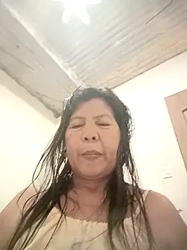 Snapshot of TropicalFlower chatting on 04.02.26 TropicalFlower online show from 04.02.26