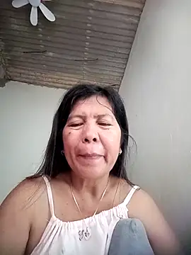 Snapshot of TropicalFlower chatting on 04.07.26 TropicalFlower online show from 04.07.26