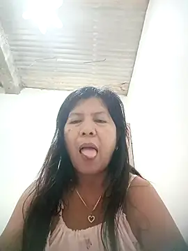 Snapshot of TropicalFlower chatting on 04.07.26 TropicalFlower online show from 04.07.26