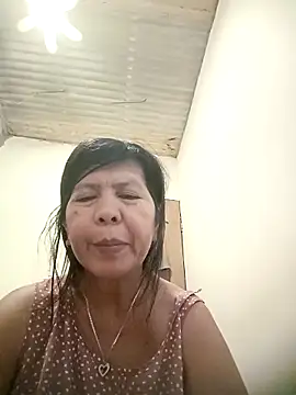 Snapshot of TropicalFlower chatting on 04.08.26 TropicalFlower online show from 04.08.26