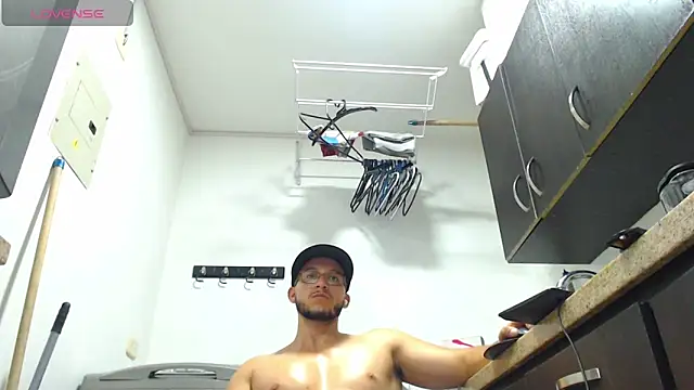 Snapshot of MarcusMilarc chatting on 01.20.25 MarcusMilarc online show from 01.20.25