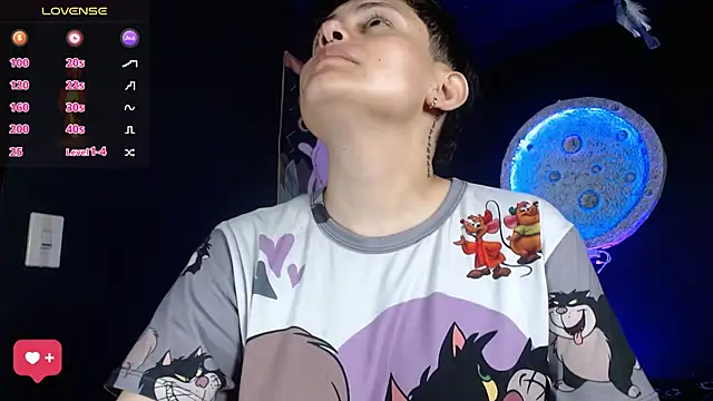 girl intense444 online show from 12.19.25