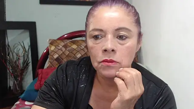 Snapshot of sexytitshot126 chatting on 10.08.25 sexytitshot126 online show from 10.08.25