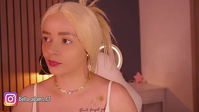 Snapshot of bella_adams_ chatting on 06.29.26 bella adams online show from 06.29.26