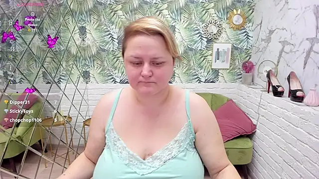 Snapshot of ScarlettSoft chatting on 01.27.25 ScarlettSoft online show from 01.27.25