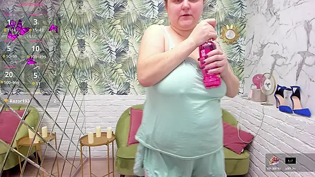 Snapshot of ScarlettSoft chatting on 03.01.25 ScarlettSoft online show from 03.01.25