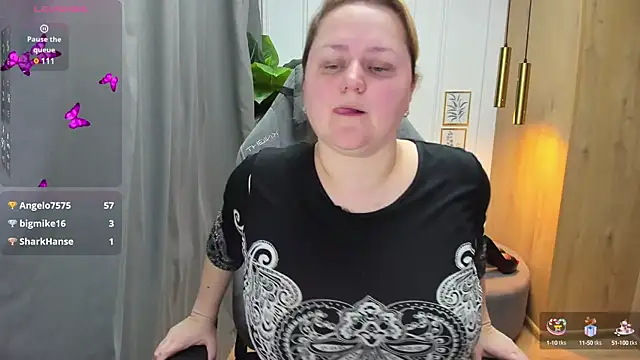 Snapshot of ScarlettSoft chatting on 03.18.25 ScarlettSoft online show from 03.18.25