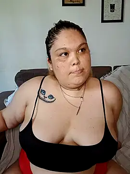 Snapshot of _BEL_ chatting on 11.13.25 BEL online show from 11.13.25