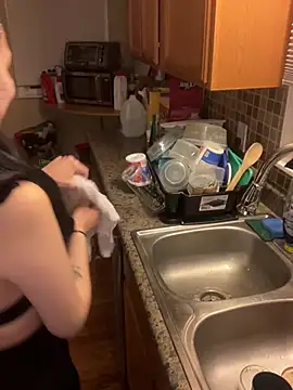 Snapshot of NativeNymph chatting on 02.11.25 NativeNymph online show from 02.11.25