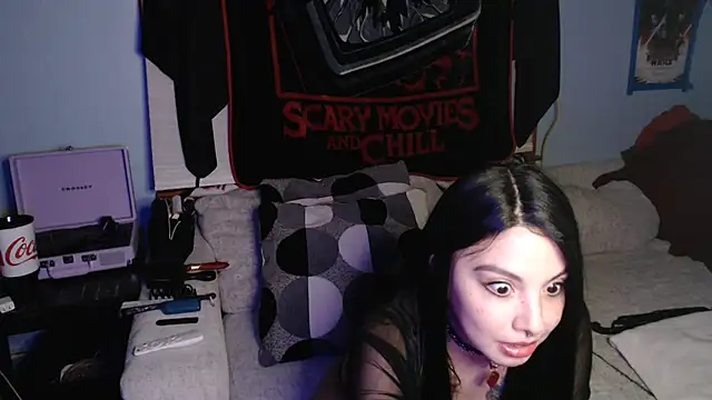 Snapshot of NativeNymph chatting on 10.15.25 NativeNymph online show from 10.15.25