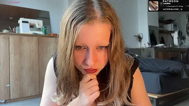 Snapshot of Hairy_Coraline chatting on 01.29.25 Hairy Coraline online show from 01.29.25