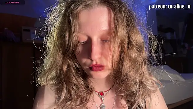 Snapshot of Hairy_Coraline chatting on 02.07.25 Hairy Coraline online show from 02.07.25