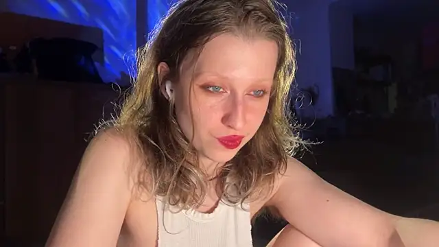 Snapshot of Hairy_Coraline chatting on 02.21.25 Hairy Coraline online show from 02.21.25