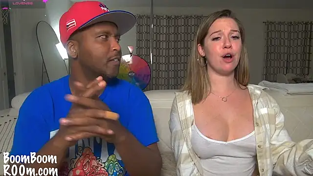 Snapshot of boomboomr00m chatting on 02.08.25 boomboomr00m online show from 02.08.25