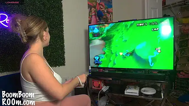 Snapshot of boomboomr00m chatting on 03.16.25 boomboomr00m online show from 03.16.25